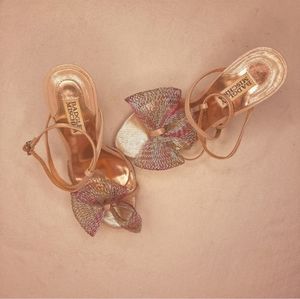BOGO🌻 Badgley mischka 6.5m  gold glitter rainbow mesh bow strappy heels